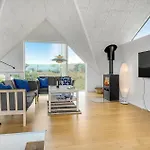 Three-bedroom In 펜션 *
