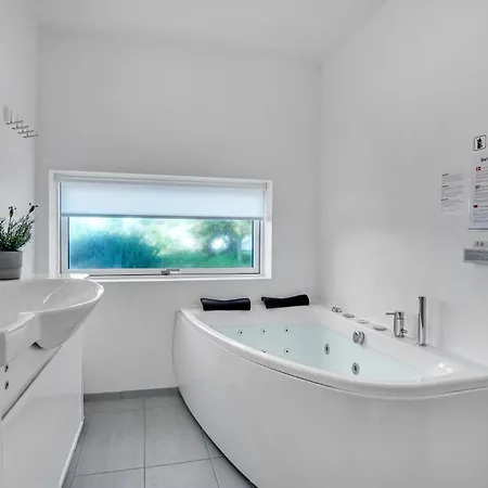 Holiday home Three-bedroom In